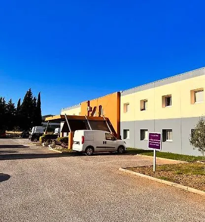 Hotel Kyriad Direct - Provence Verte
